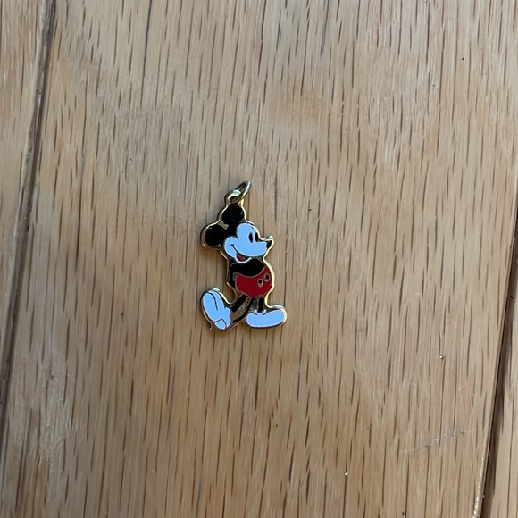 Mickey Mouse Walt Disney stamped charms/pendant - Picture 4 of 5